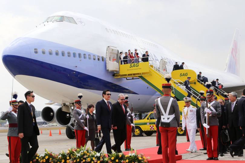 馬英九此次出訪搭乘華航的747客機。圖片來源：馬英九總統粉絲頁。