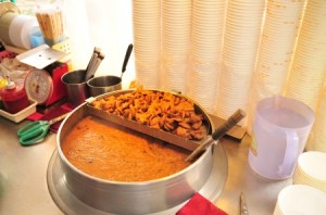 老闆！來一碗紅麵線吧！ 圖片來源