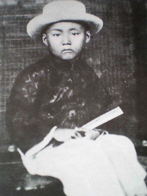 從小就被眾眾人稱為「公爺」（對公爵的尊稱）的孔德成（圖片來源）