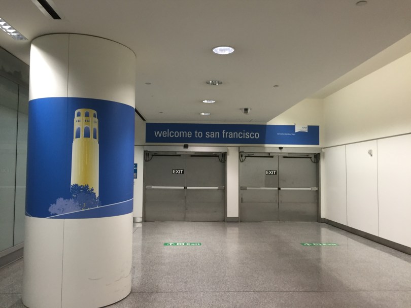 若非美國公民或者綠卡持有者，一般人進入美國必須持有有效的簽證，且有一定的停留時間限制。以台灣人目前可以參加的ESTA簽證為例，最多只能停留90天。